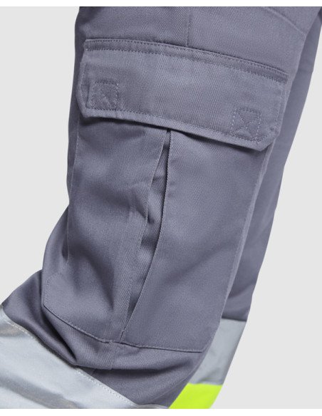Pantalón multibolsillos SOAN