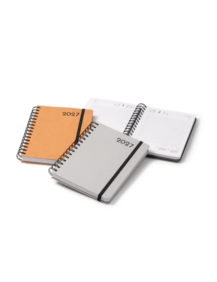 Agenda KURTIS A5 con anillas de cuero reciclado día por página personalizado de Stamina imagen 7