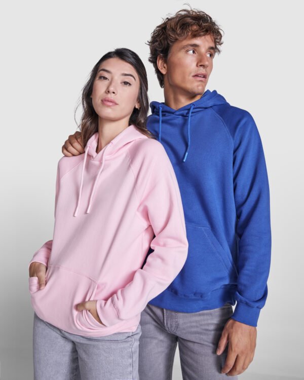 Sudadera VINSON con capucha forrada y cordones ajustables para mejor ajuste