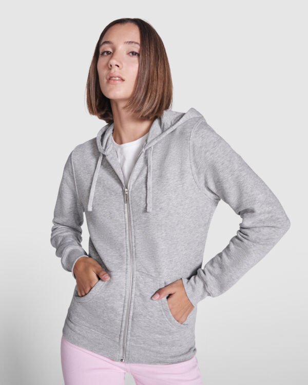 Sudadera VELETA con bolsillo canguro funcional para mayor comodidad
