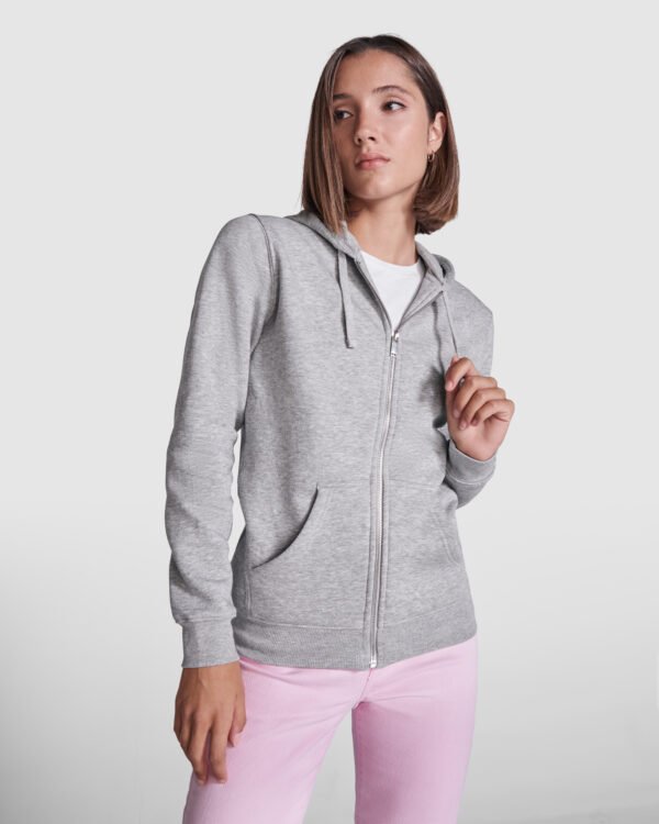 Sudadera VELETA con cremallera metálica frontal en color plata