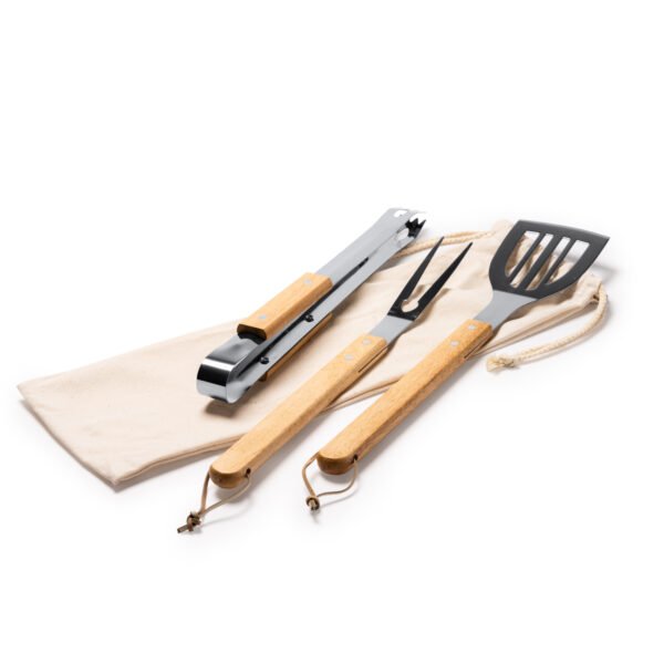 Set para barbacoa CADAX con trinchador, pinza y espátula de acero inoxidable.