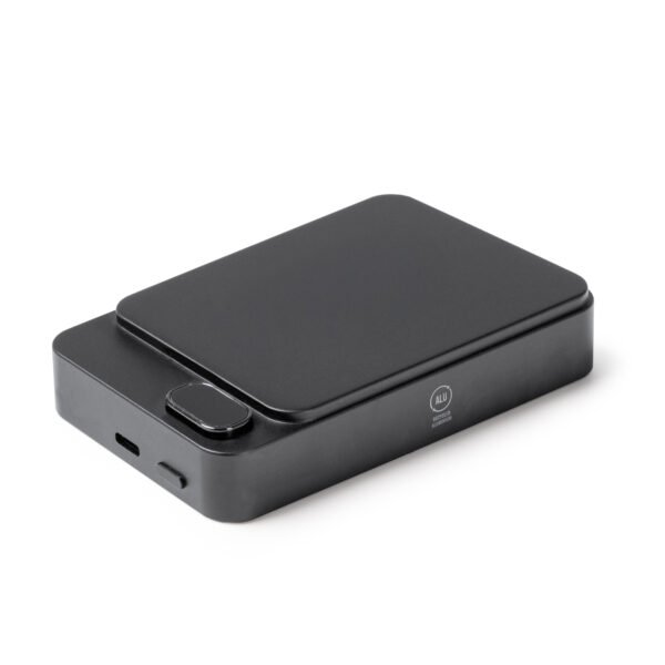 Batería externa magnética VATUM de 10,000 mAh con diseño eco.