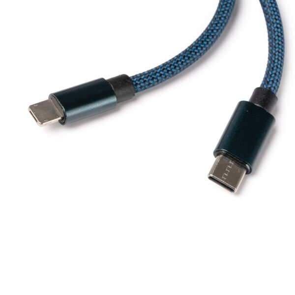 Cable ELON personalizado para regalos promocionales y eventos tecnológicos.