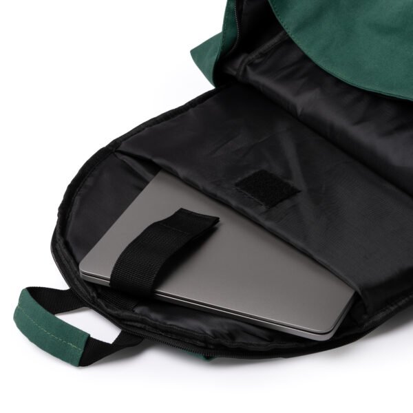 Compartimento para portátil de 15" en la mochila promocional SUMIT.