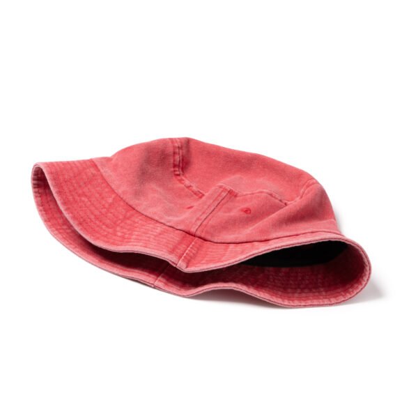 Gorro bob efecto lavado DEREK ideal para actividades al aire libre.
