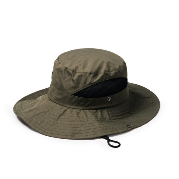 Gorro tipo safari KENIA con ventilación lateral y cinta ajustable.