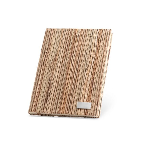 NERUDA. Libreta A5 de fibra de paja natural con páginas rayadas con material certificado FSC™ y otros materiales controlados