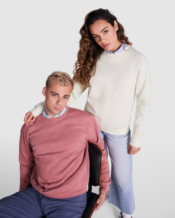 Sudadera CLÁSICA personalizada con logo para eventos corporativos.